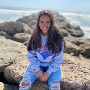 Meet your Posher, Isabella